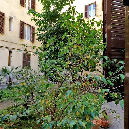 度假居 韦斯普奇公寓度假屋 *